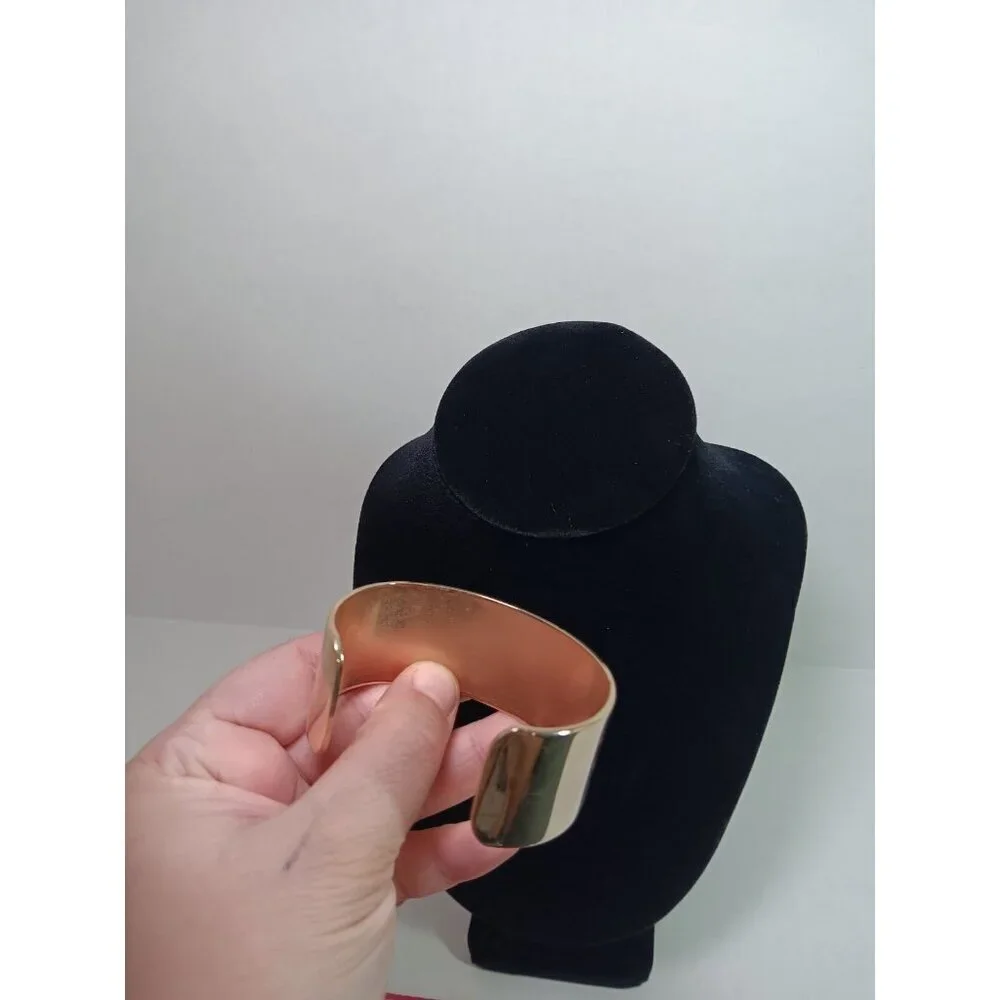 Vintage 70s Caroline Emmons Thick Gold Cuff Bracelet New With Orginal Box